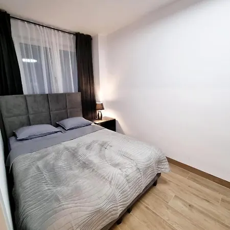 Sunmarine Z Balkonem * Hel