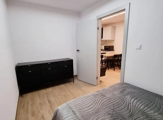 Sunmarine Z Balkonem *